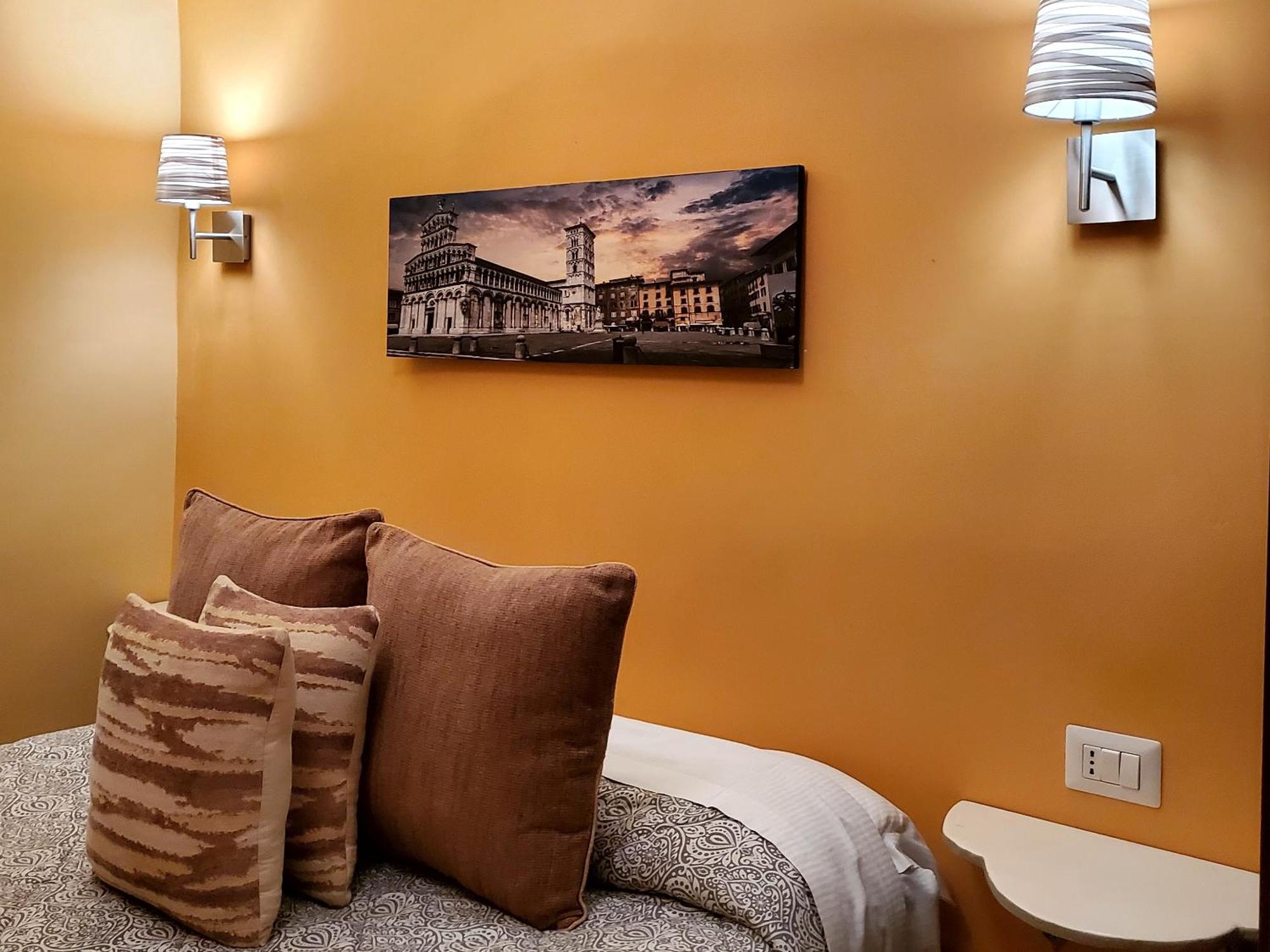 Residenza Fillanfi Hotell Lucca Rum bild